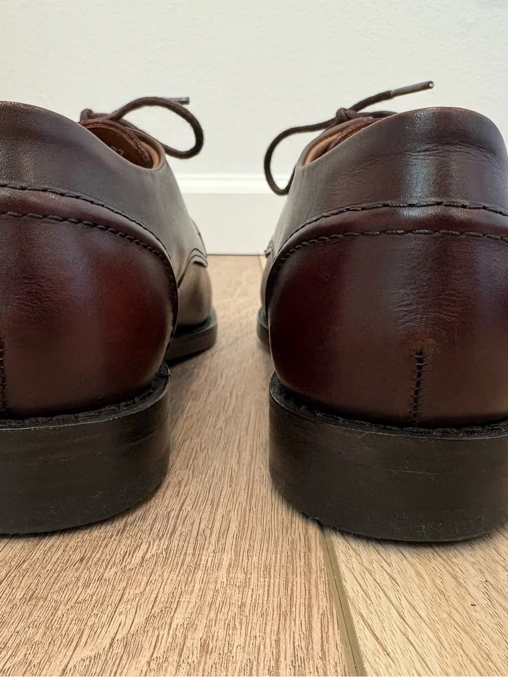 Allen Edmonds Raymond Apron Toe Derby Shoes 9 D Mahogany Brown Leather